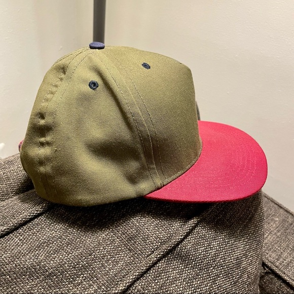 EUC SUPREME arc snapback in olive green & maroon! - Picture 3 of 10